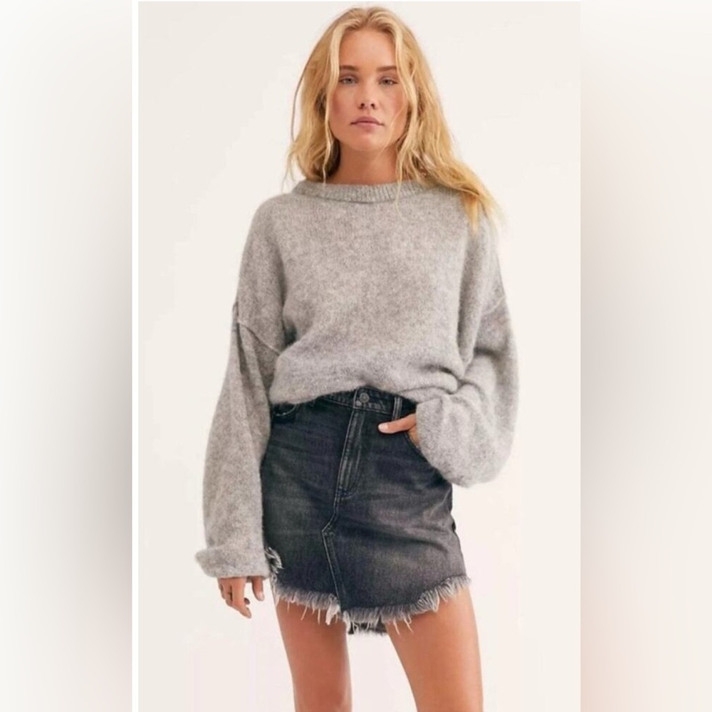 Free People | We The Free | Bailey‎ Frayed Hem High Waisted Mini Skirt | NWT